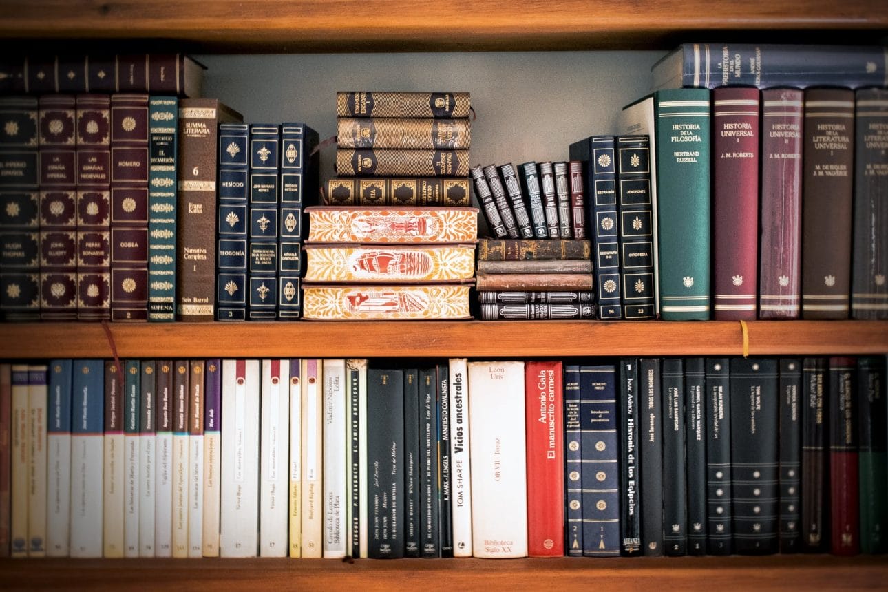 pexels photo 207662 Libros sobre desarrollo de videojuegos gratuitos / Diseño de videojuegos